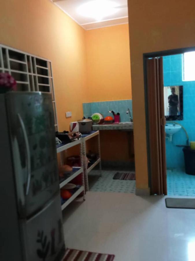 Dhia Irdina Homestay Paya Rewak ภายนอก รูปภาพ